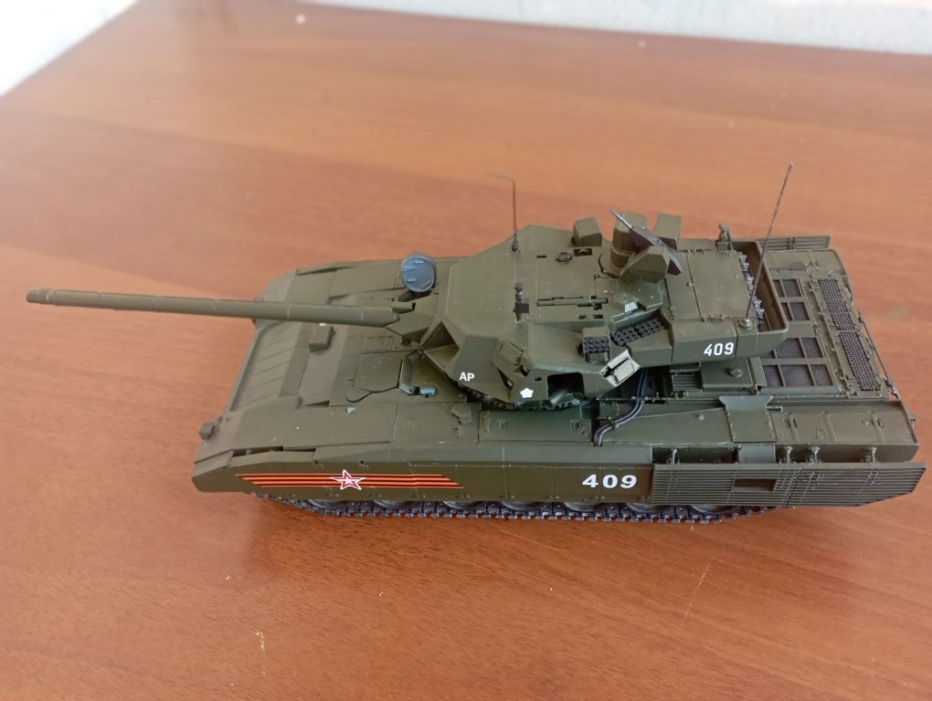 Продам модель танка