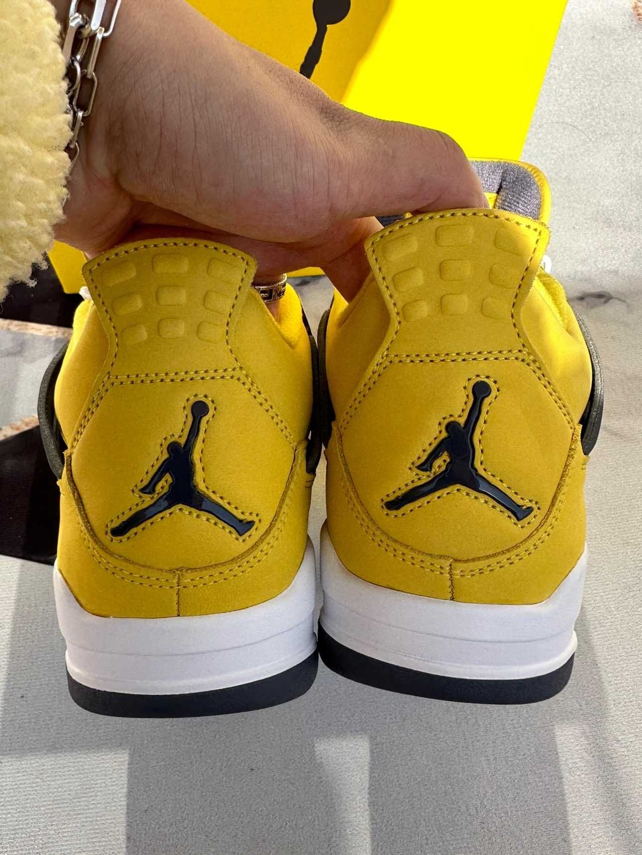 Jordan4Air4RetroLightning UnisexTrampki R.41