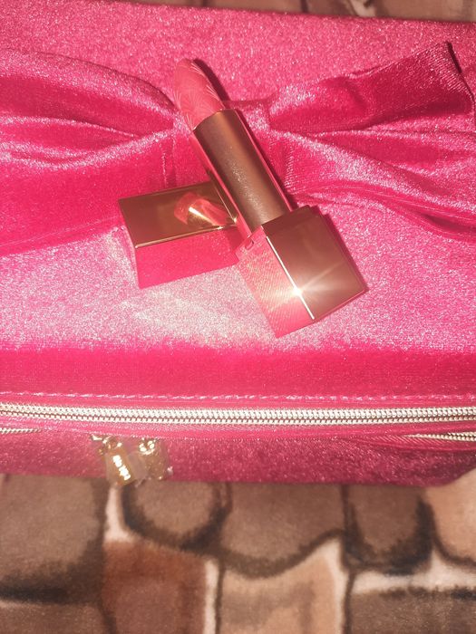 Estee Lauder pomadka wersja limitowana 2024