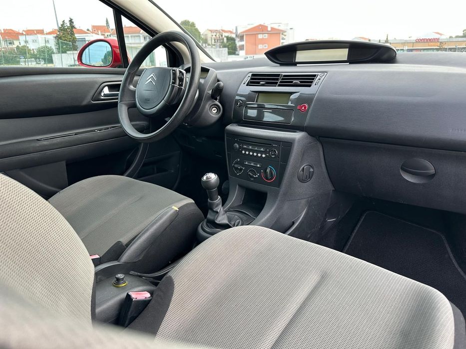 C4 Coupé apenas 97 mil KMS