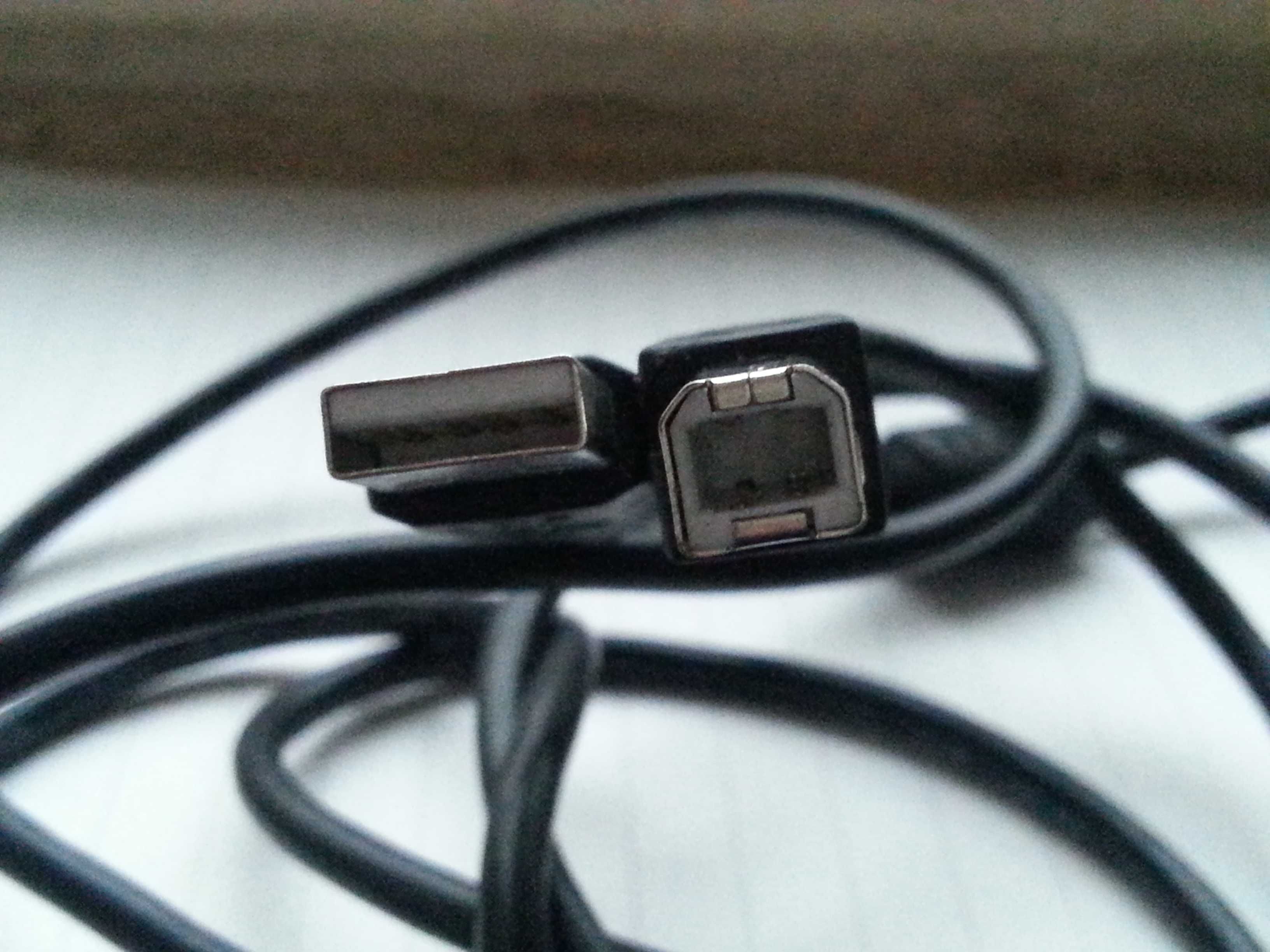 Кабель  USB  для подключения принтера , ксерокса , сканера  .