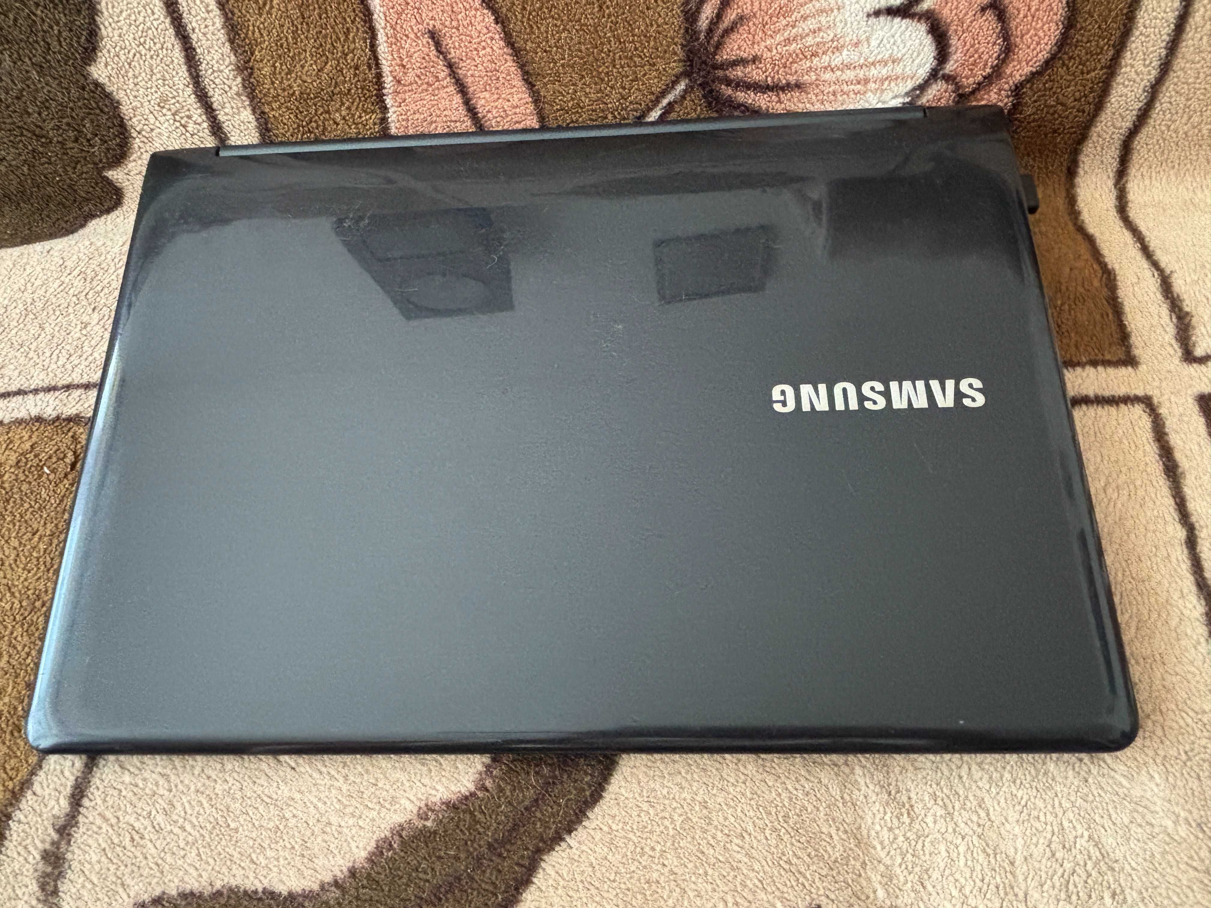 Laptop Samsung 13,3" NP905S3G Quad Core 4 GB/119SSD Win10