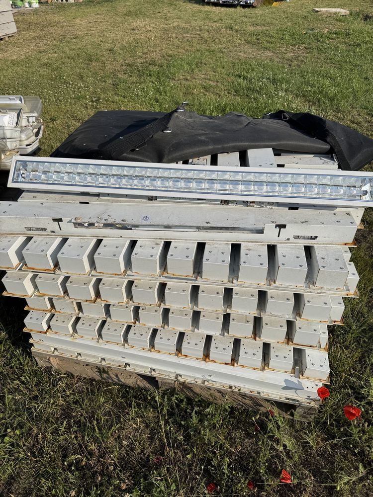 Lampy sufitowe z demontażu - sprawne