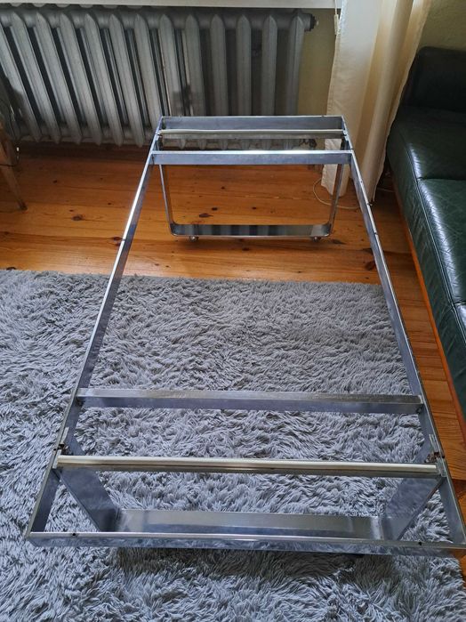 Sprzedam elegancki stół marmurowy