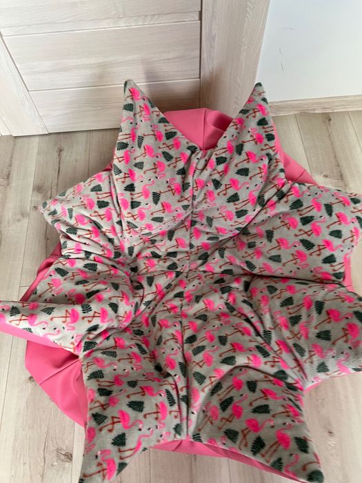 Puf Agata Meble różowy bardzo dobry stan