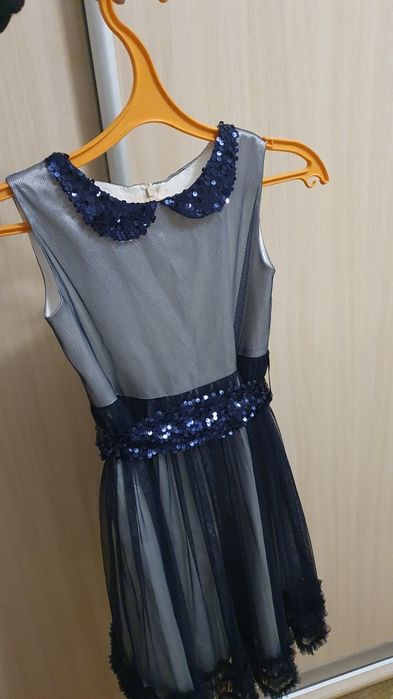 Нарядное платье .