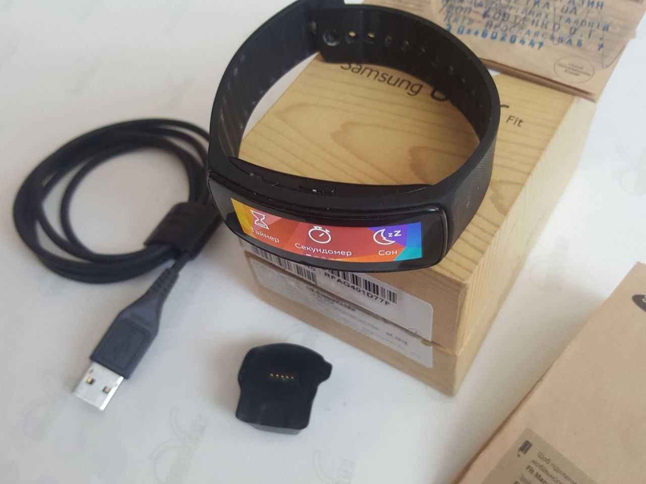 Фитнес браслет SAMSUNG Gear Fit R350 Original Два ремешка!