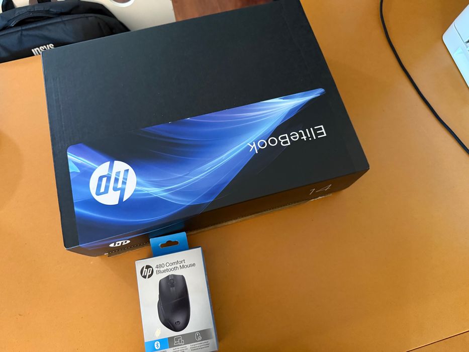 Portátil HP EliteBook Ultra G1i - Ecrã OLED - NOVO