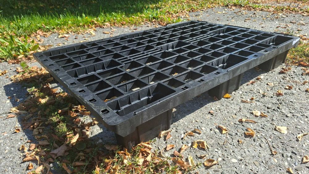 Palety 120x80 plastikowe ażurowe kratowe Europalety Mocne 150szt