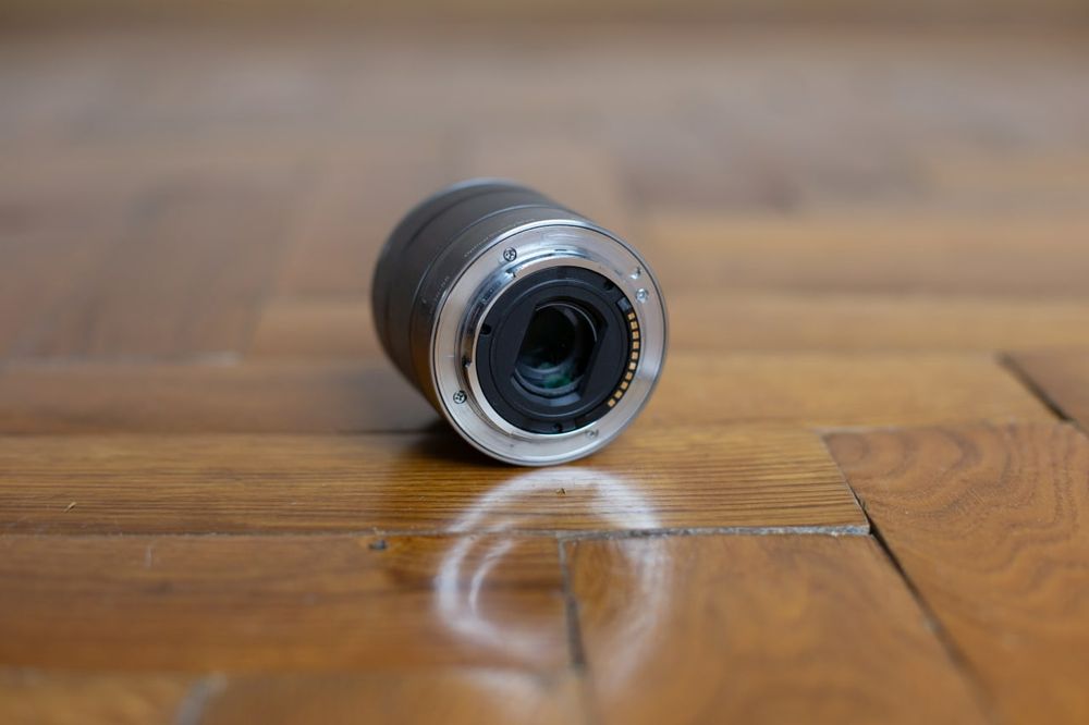 Sony a6500 body + sel 18-55mm 3.5-5.6