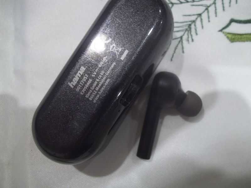 słuchawki bezprzewodowe hana i głośnik Bluetooth