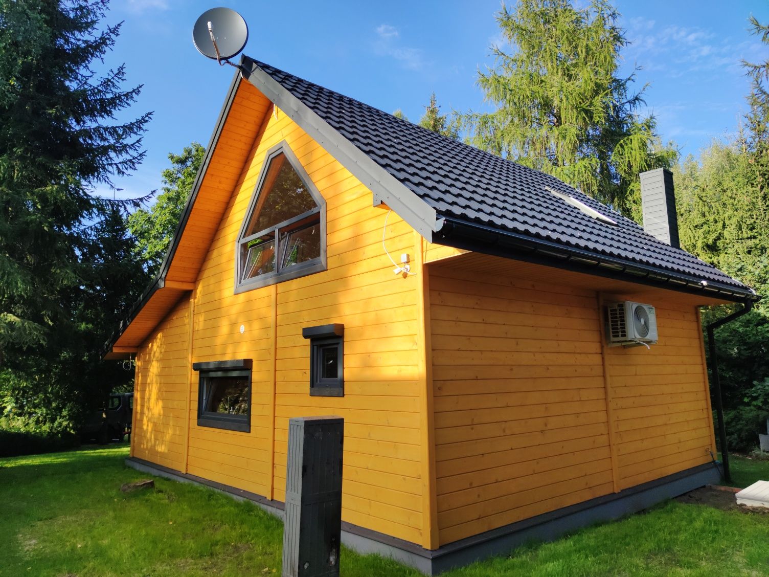 Nowy Dom nad jeziorem z linią brzegowa Wakacje 2025, sauna,jacuzzi,