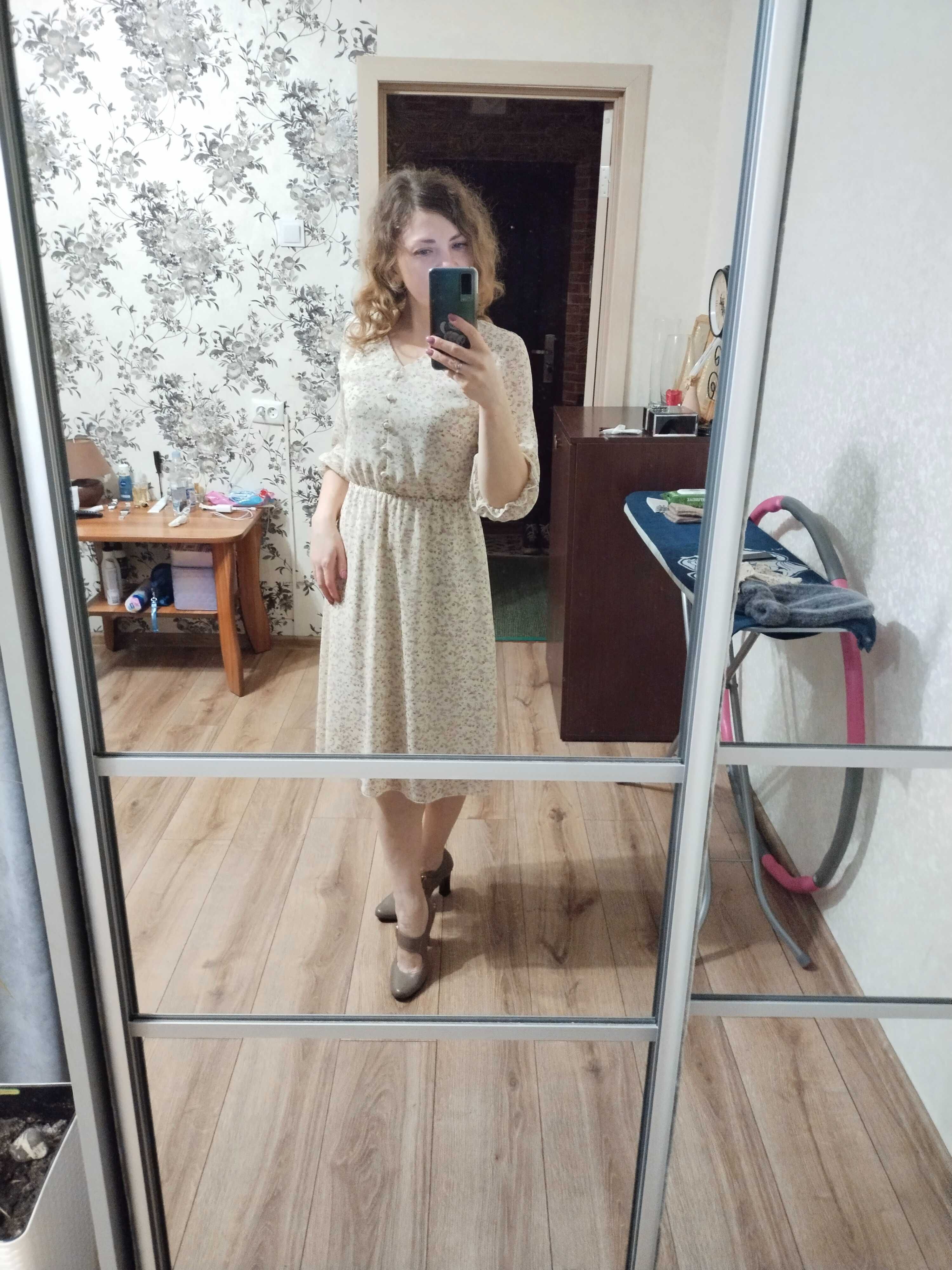 Плаття на свято та кожен день.