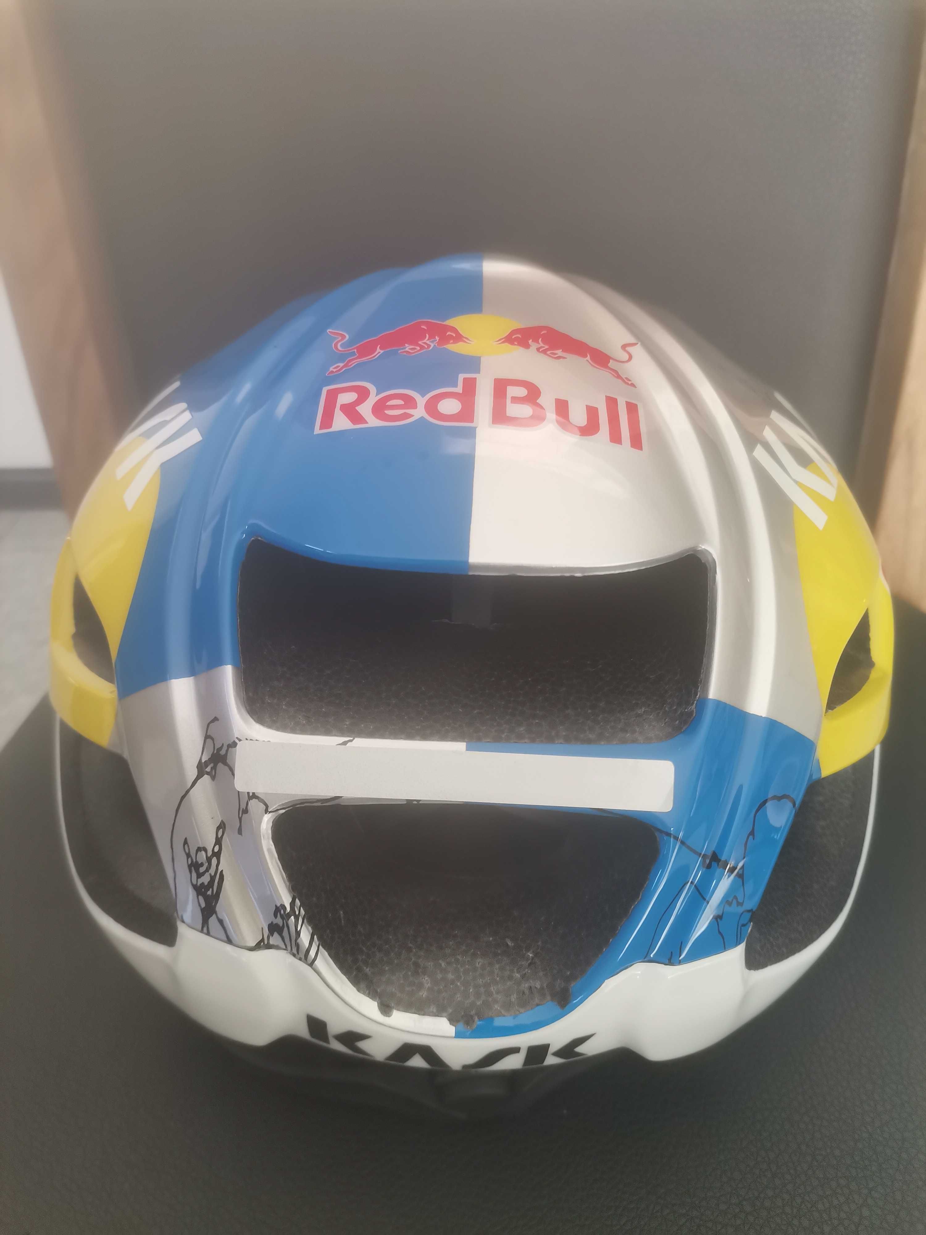 Kask rowerowy NOWY RED BULL