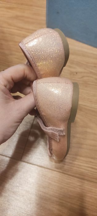 Baleriny brokatowe 24