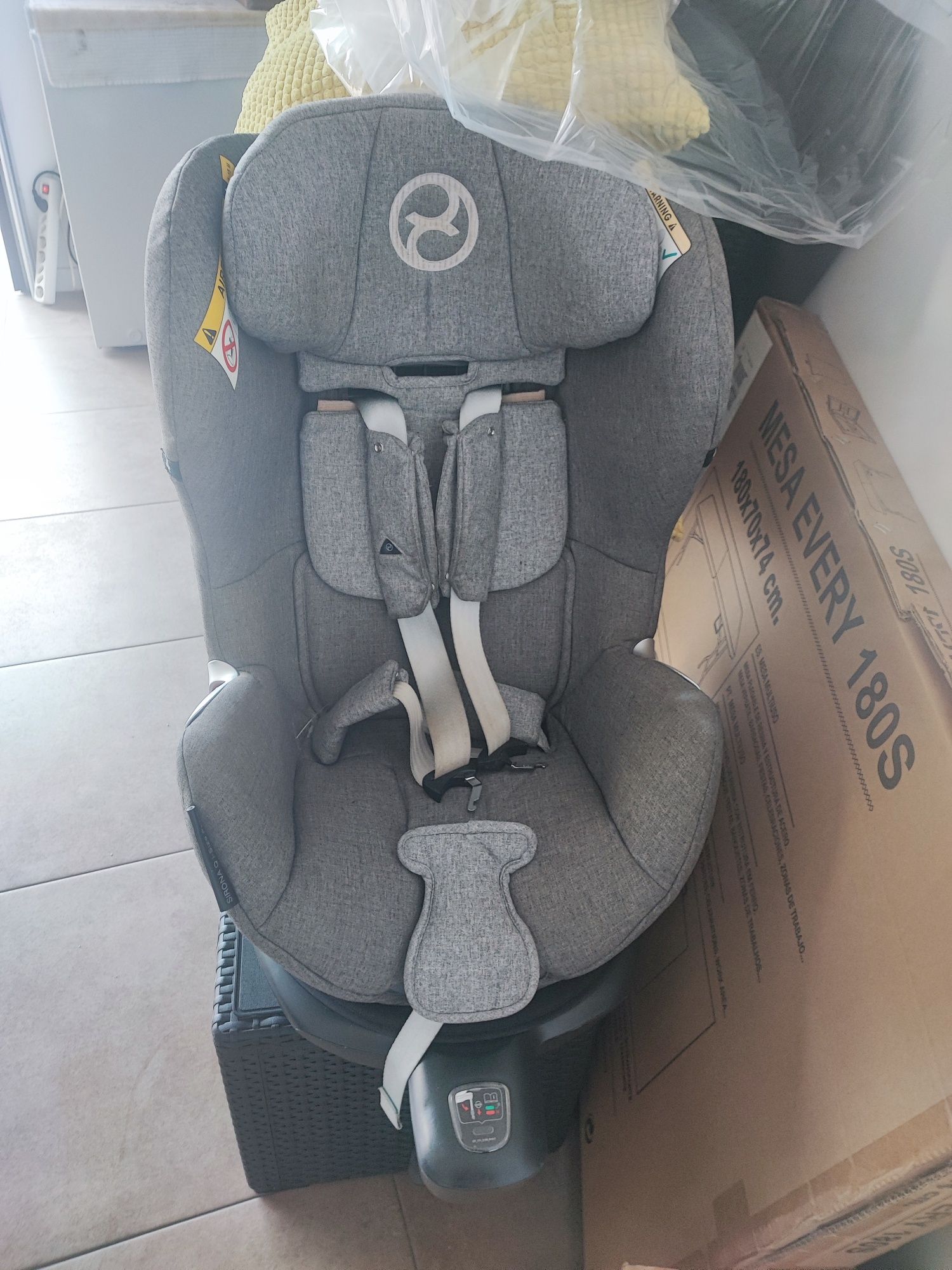 Cadeira cybex com isofix modelo sirona Q i-size