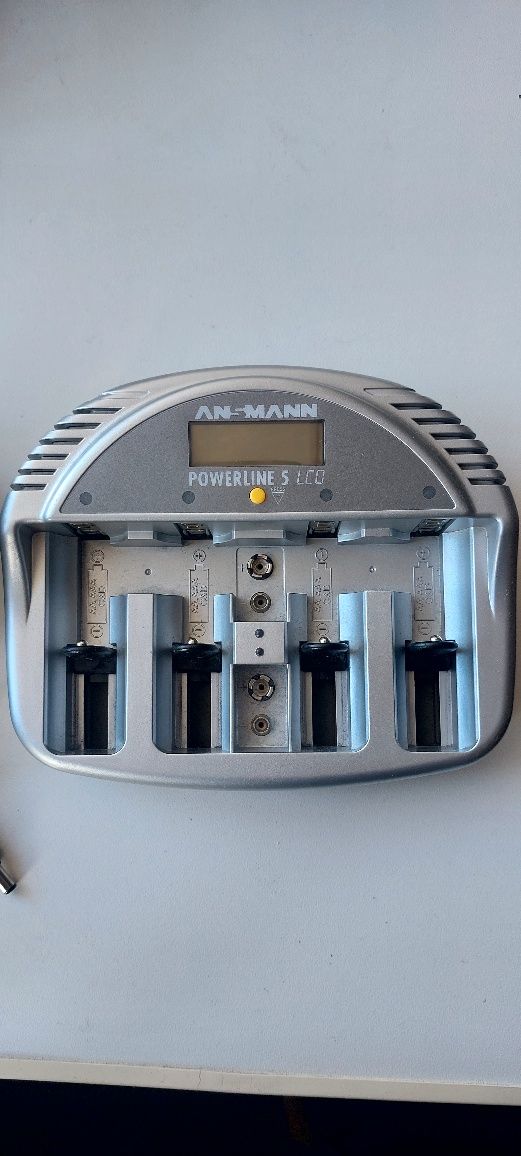 Зарядное устройство Ansmann Power Line 5  LSD