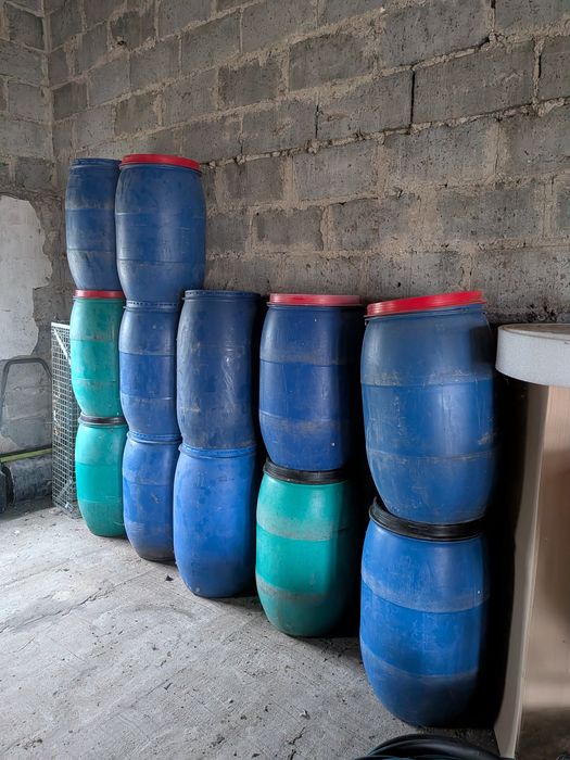 Beczki 120l 12 szt. Cena za sztuke