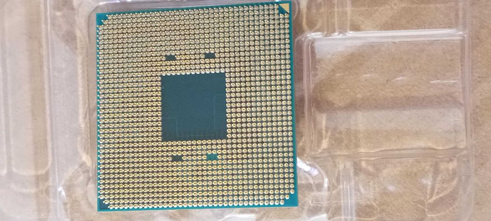 CPU ryzen 3 2200g