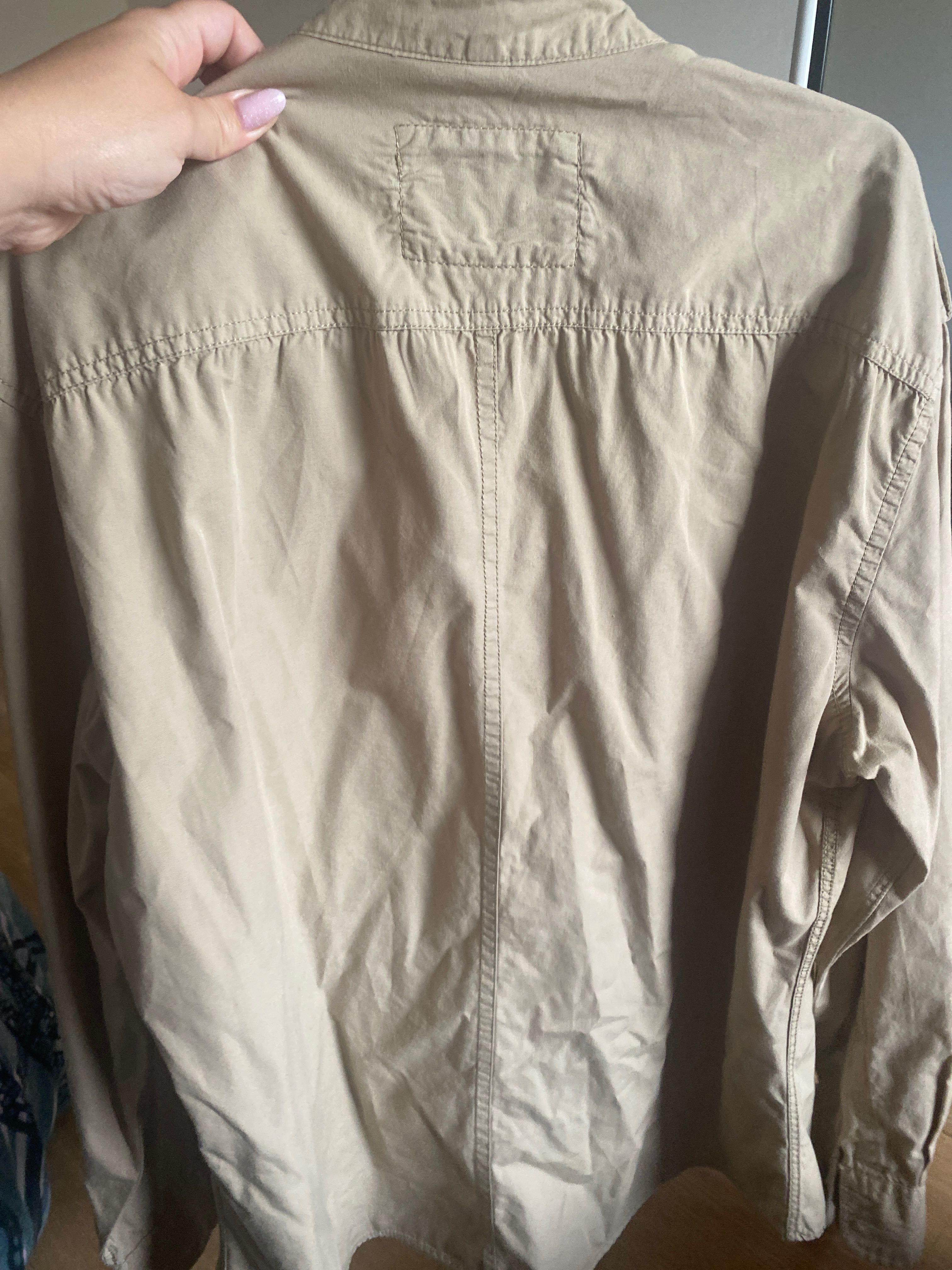 Camisa de homem está como novo