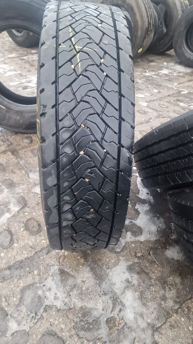 295/80r22.5 Goodyear Kmax D Gen-2