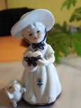 Piękna figurka z porcelany.