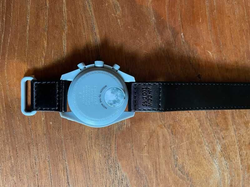 Księżyc x Omega Swatch SO33M100 – Mistyczny Czas