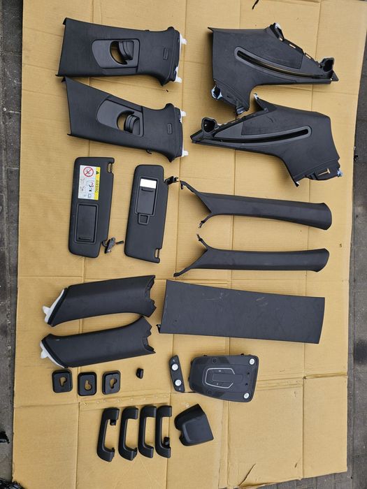 Rączka daszek słupek lampka podsufitki audi a4 b9 sline czarne