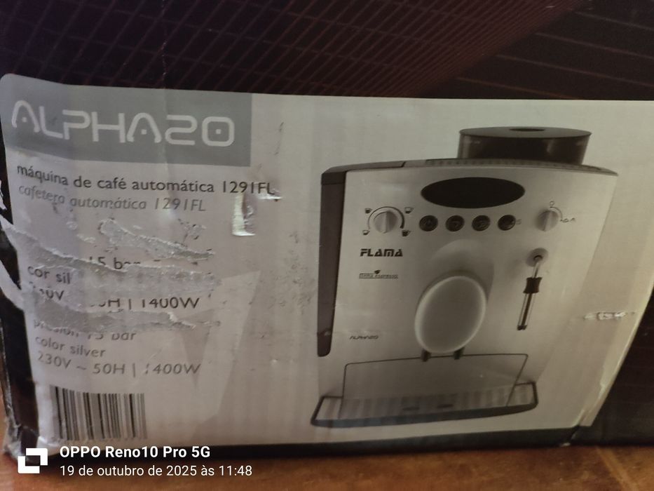 Máquina de café em grão Flama