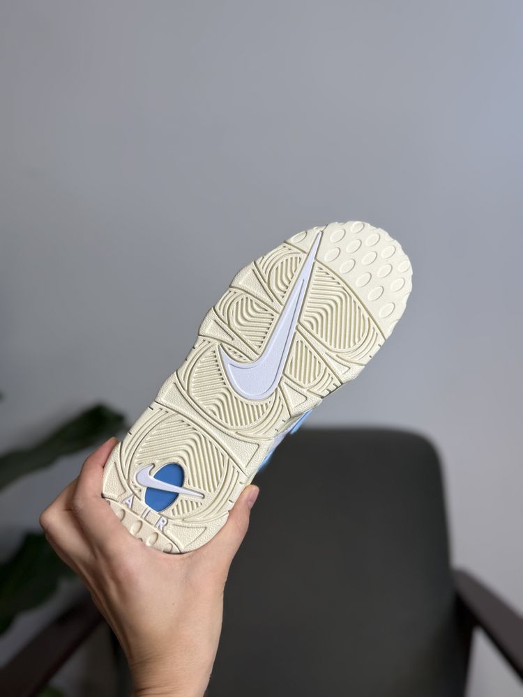 Біло-блакитні кросівки Nike Air Uptempo FD9869 - 100, оригінал -37.5 р