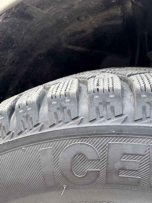 продам Nissan Tiida  2011 года 1.6 бензин