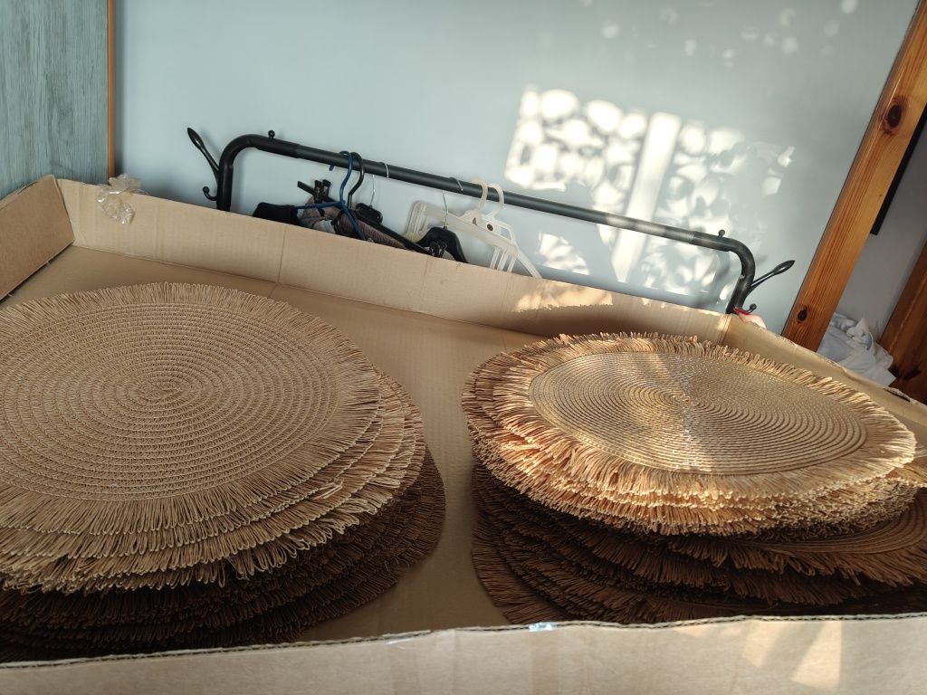 Podtalerz  okrągły brązowy boho 81 szt