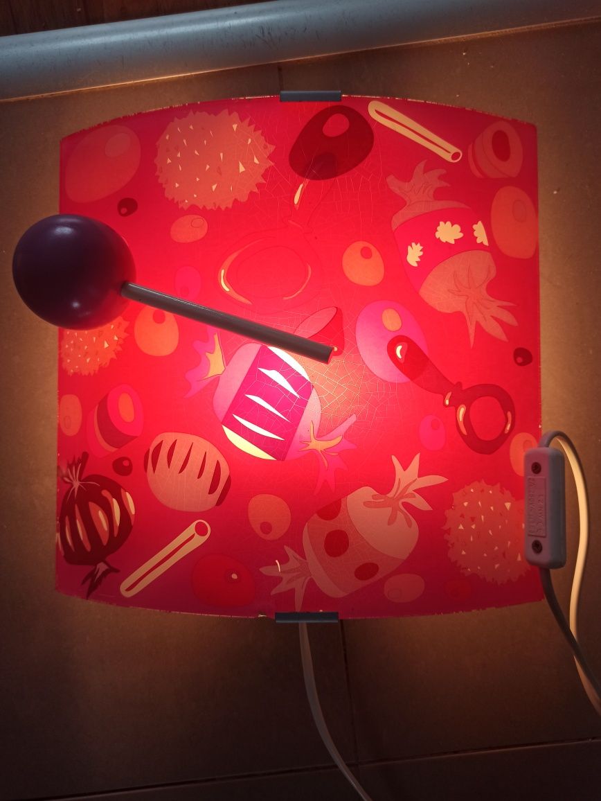 Lampka nocna dla dziewczynki