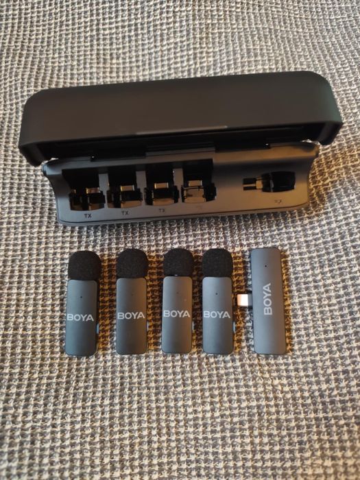 BOYA BY-V4U 4-kanałowy system mikrofonu