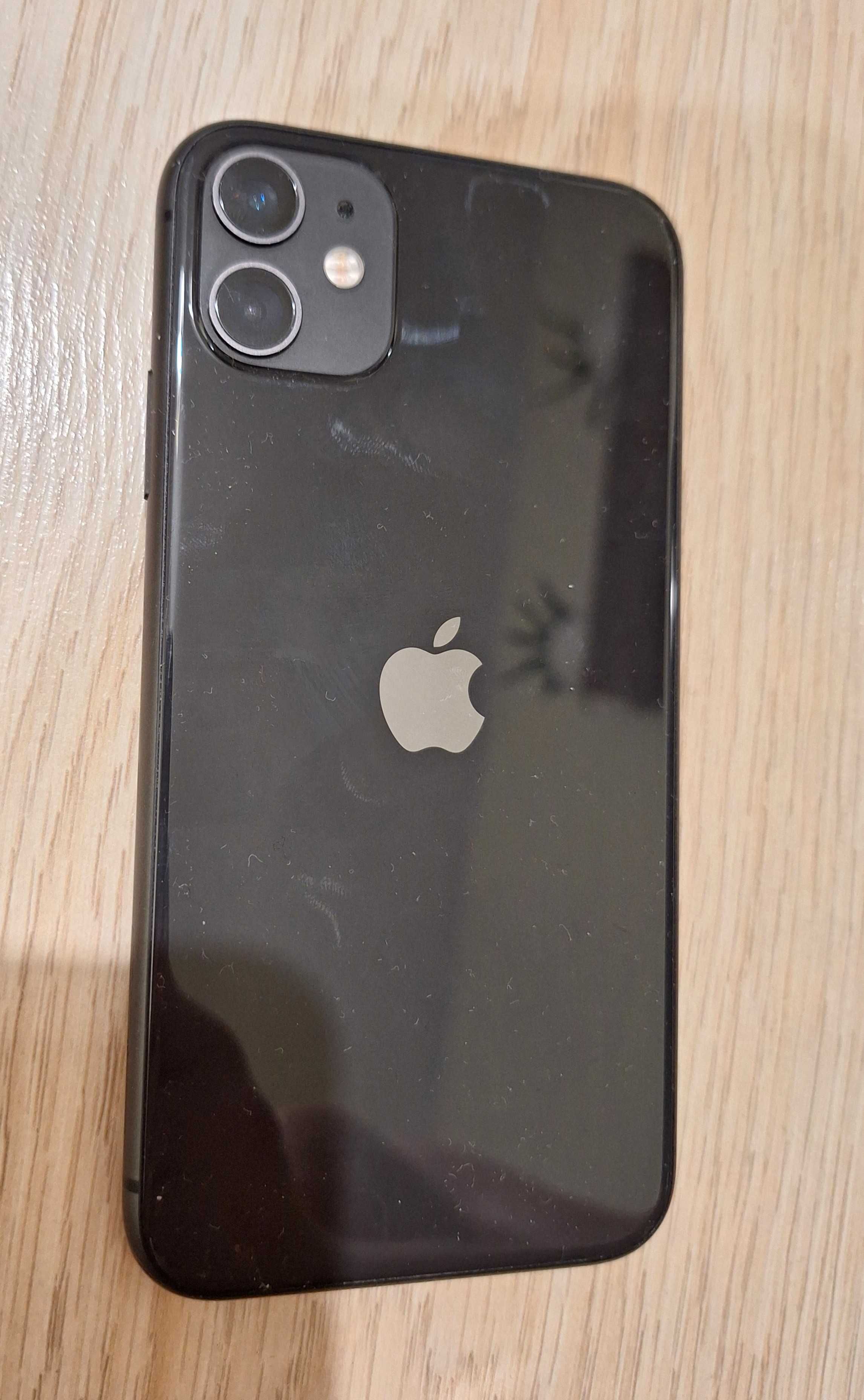 iPhone 11 4/128 GB Smartfon Apple IOS 18.4Sprawny