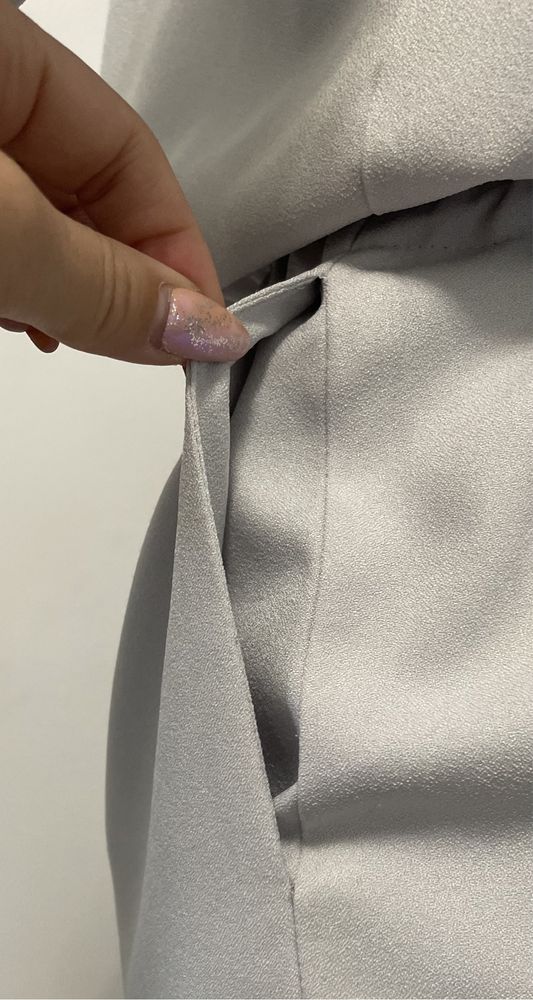 Sukienka jasno szara elegancka 36 rozmiar.