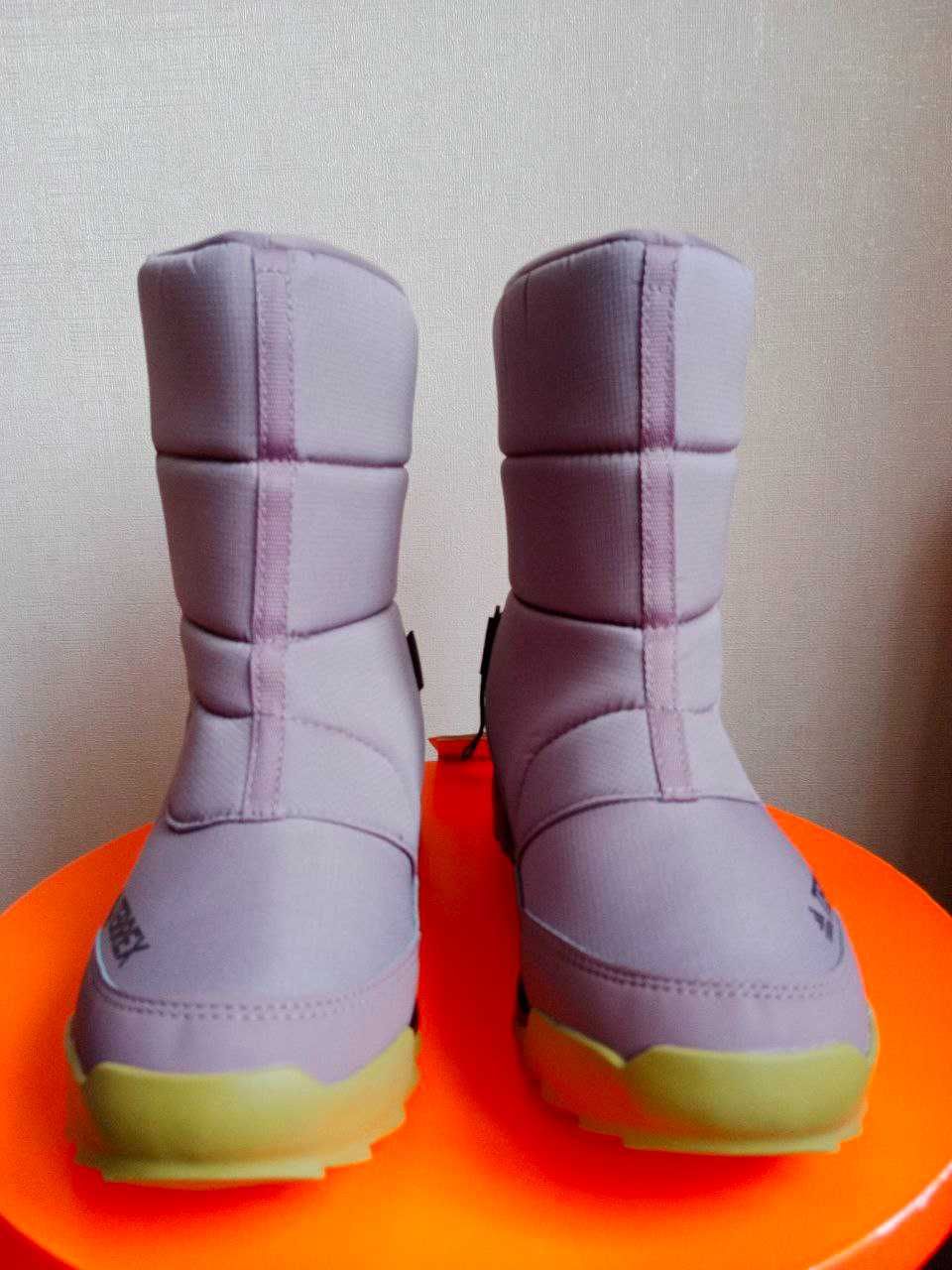 Adidas TERREX CHOLEAH BOOT C.RDY
Чоботи дутики розмір 37.5-38