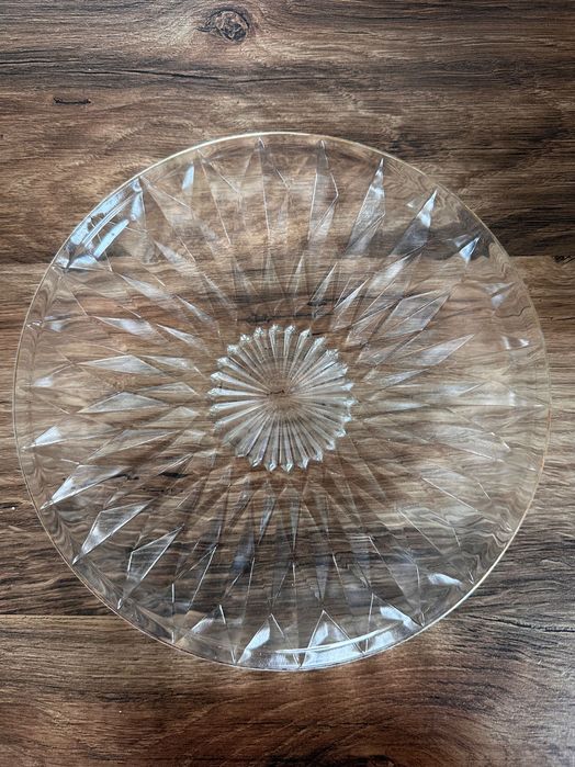 Zestaw deserowy - talerzyki, talerze, miseczki