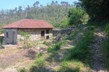Moradia em pedra, Valinhas, Santo Tirso