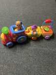 Ciuchcia , pociąg Fisher Price szczeniaczek