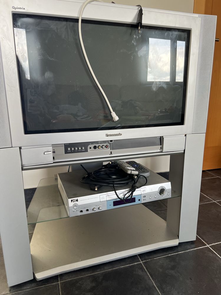 TV vintage Panasonic Quintrix