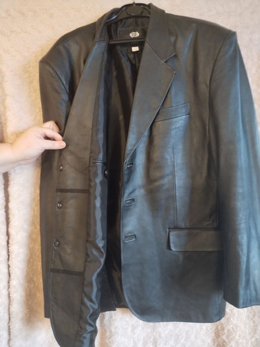 Пиджак кожаный мужской б/у в хорошем состоянии
