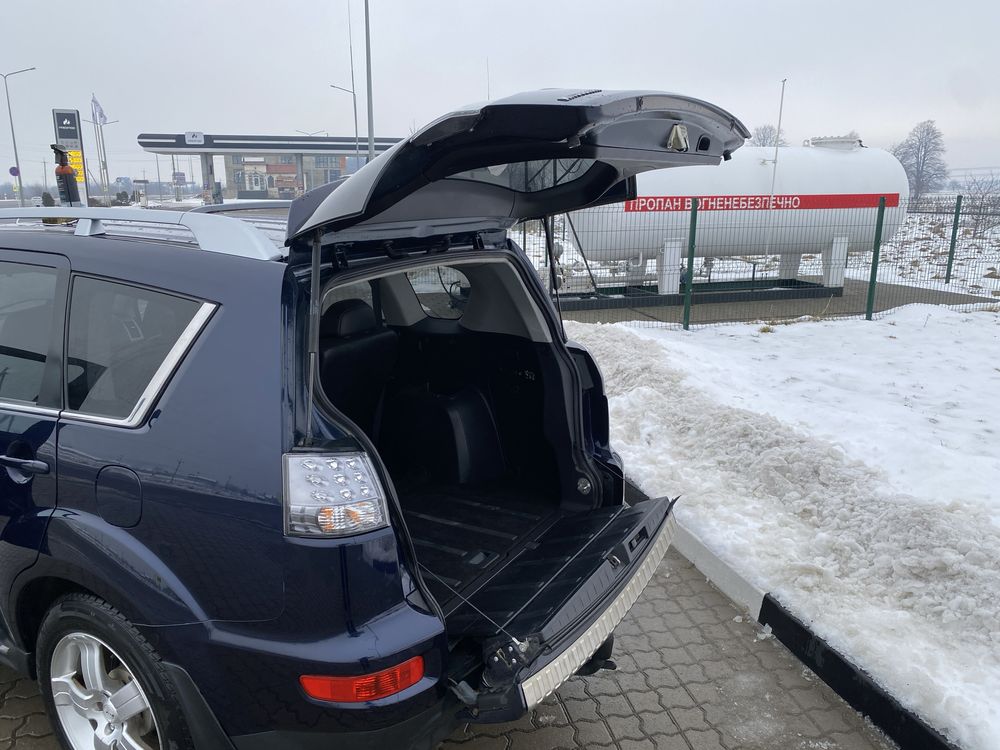 mitsubishi outlender 2,2 2011р (кроссовер,мітсубісі,аутлендер,rav4)