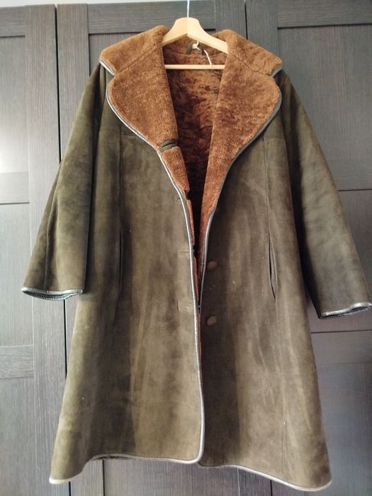 Kożuch z prawdziwiej owczej skóry wyprodukowany w Australii