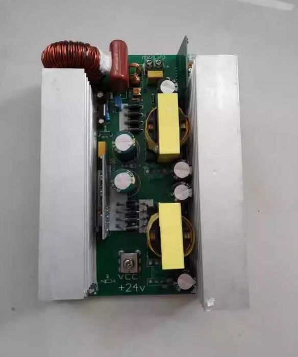 Інвертор 1500W (пік 2000W) чистий синус 24V/220V