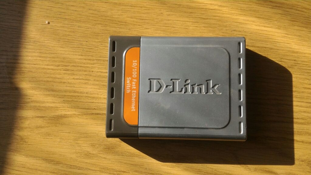 Коммутатор D-Link DES-1005D