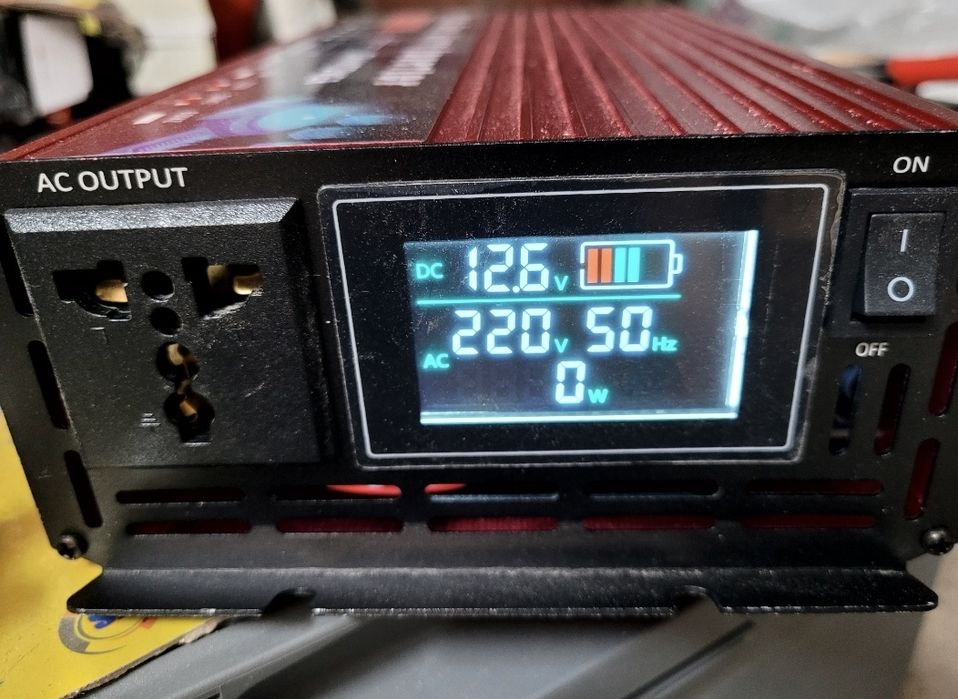 Інвертор (перетворювач напруги)