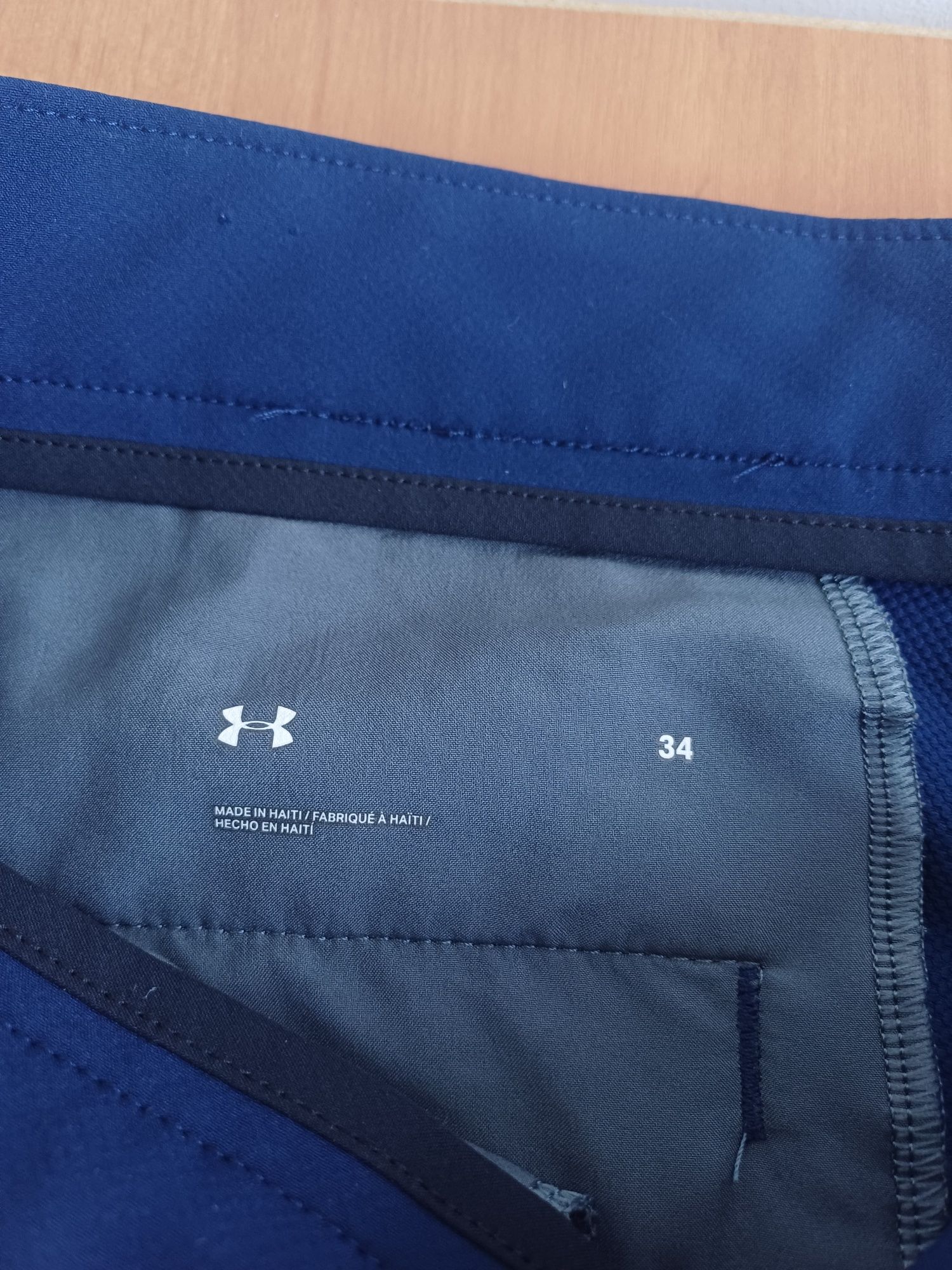 Шорты UNDER ARMOUR оригинал 34 размер