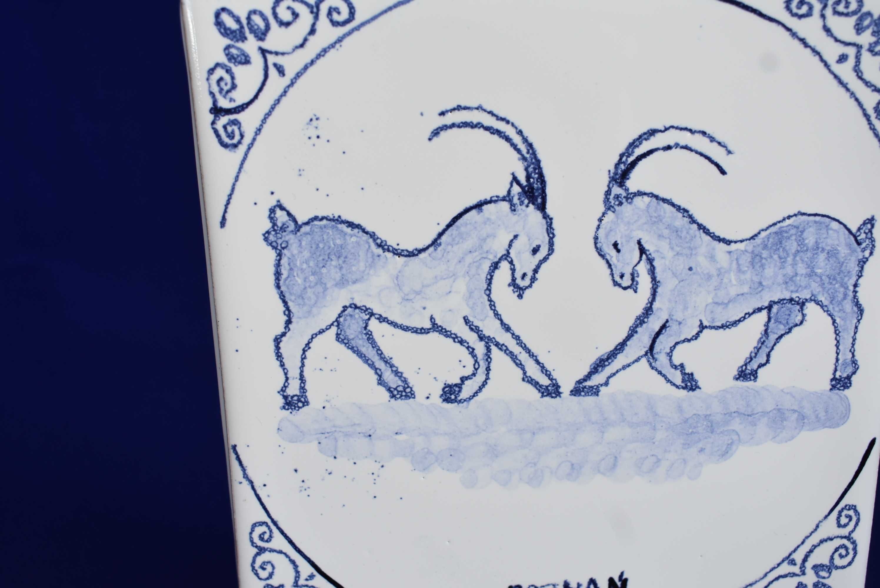 Kafel ręcznie malowany koziołki poznańskie II gatunek