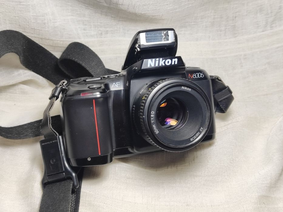 Плёночная зеркалка AF Nikon N6006